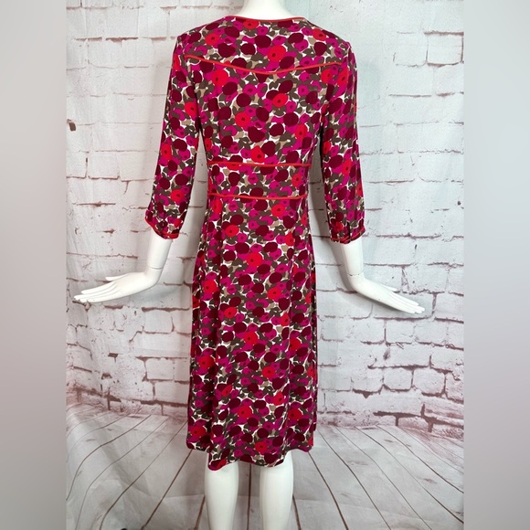 VTG BODEN Mod Floral Print Reds Oranges Tan Faux Wrap 3/4” Sleeve Dress Size 10L - Picture 9 of 15